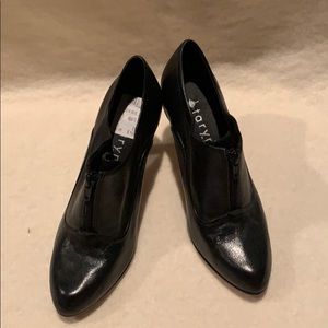 Taryn Rose COMFY black high heeled booties
